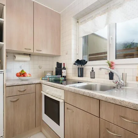 Apartment Falke Eg Appartement-fewo Greenspot By Interhome